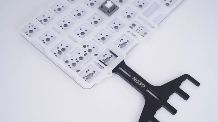 GEON PLATE SUPPORT FORK - ELOQUENT CLICKS