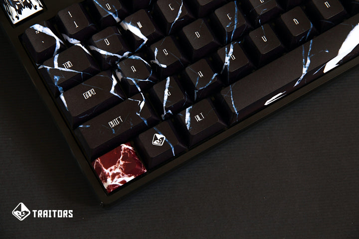 TRAITORS AURORA KEYCAPS