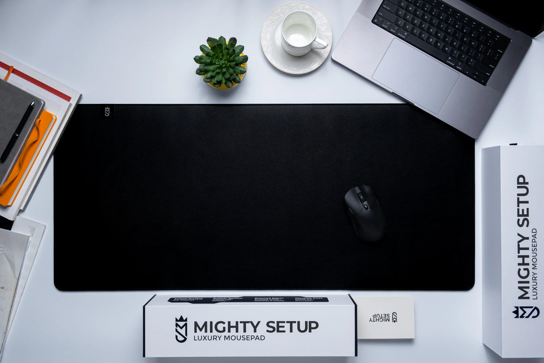 MIGHTY LEATHER DESKMAT