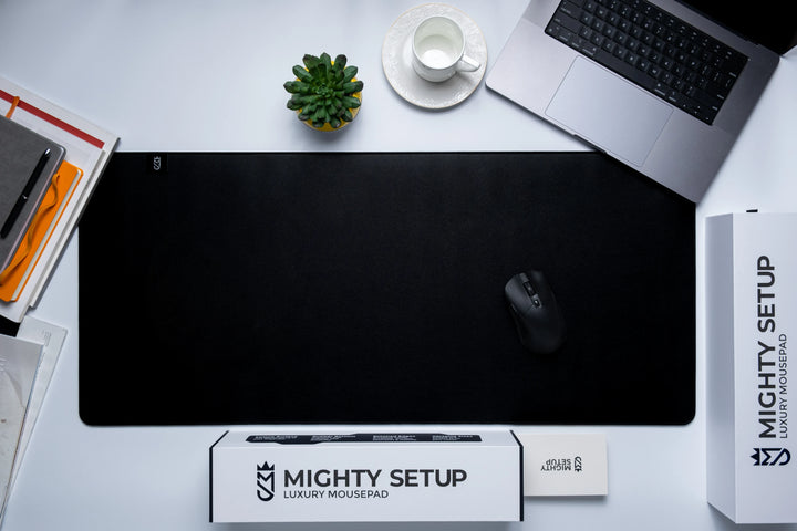MIGHTY LEATHER DESKMAT